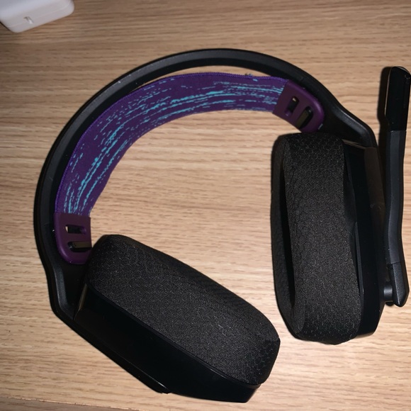 Logitech Gaming Headset - Picture 2 of 2